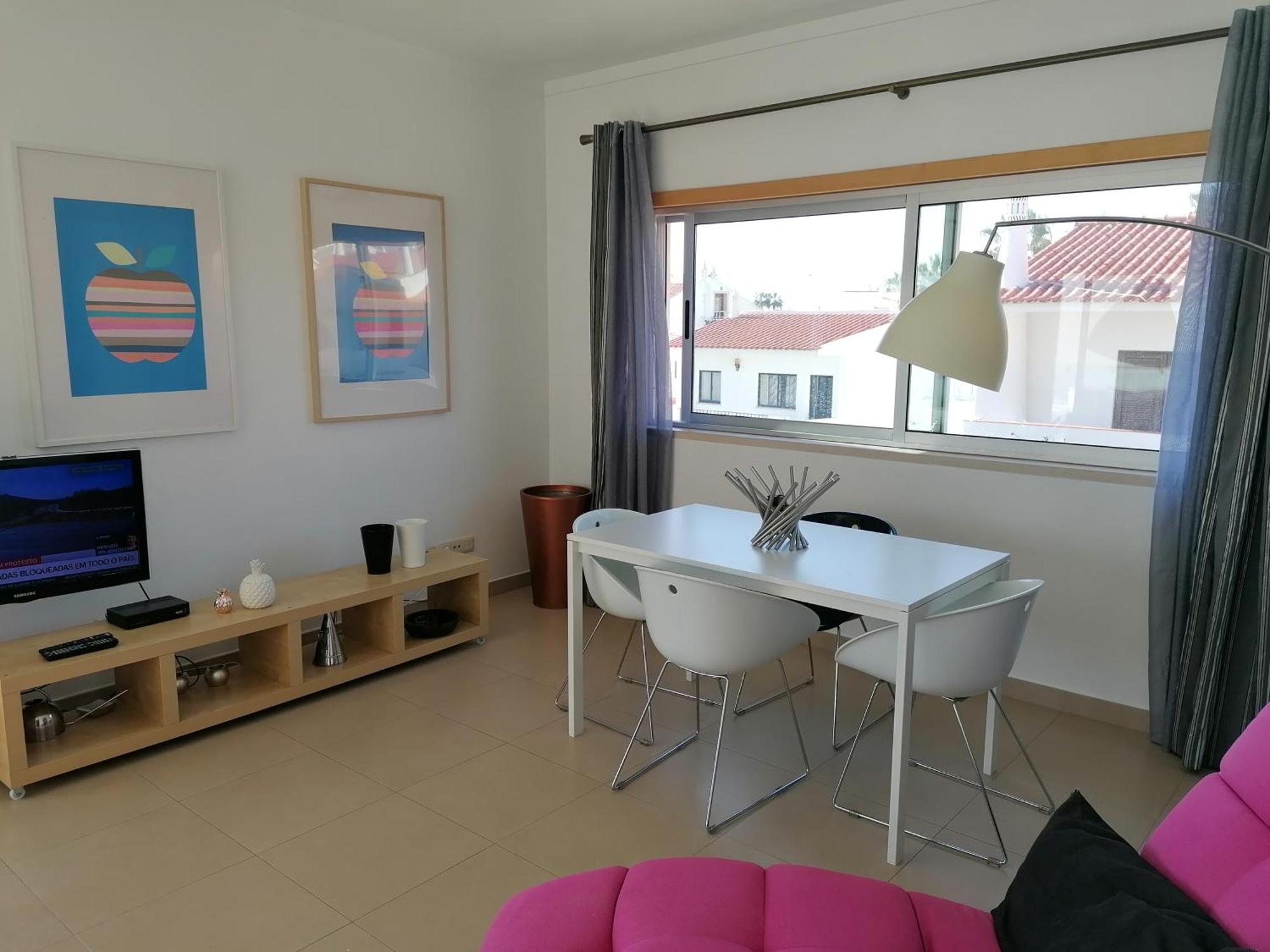 Apartamento Modern With Sunny South Facing Terrace