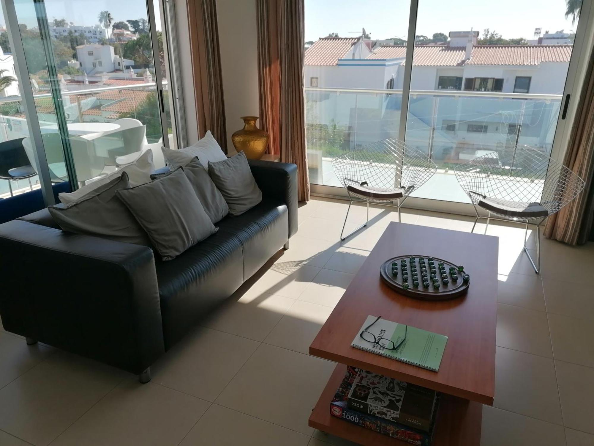 Modern With Sunny South Facing Terrace Apartamento
